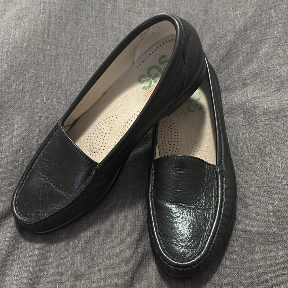 SAS Woman’s Black Leather Loafers Sz 7.5W Comfort Ortho Shoes EXC COND